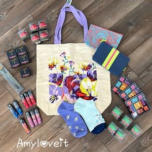 Wet N Wild Pac-Man Makeup Set 33 Piece Set